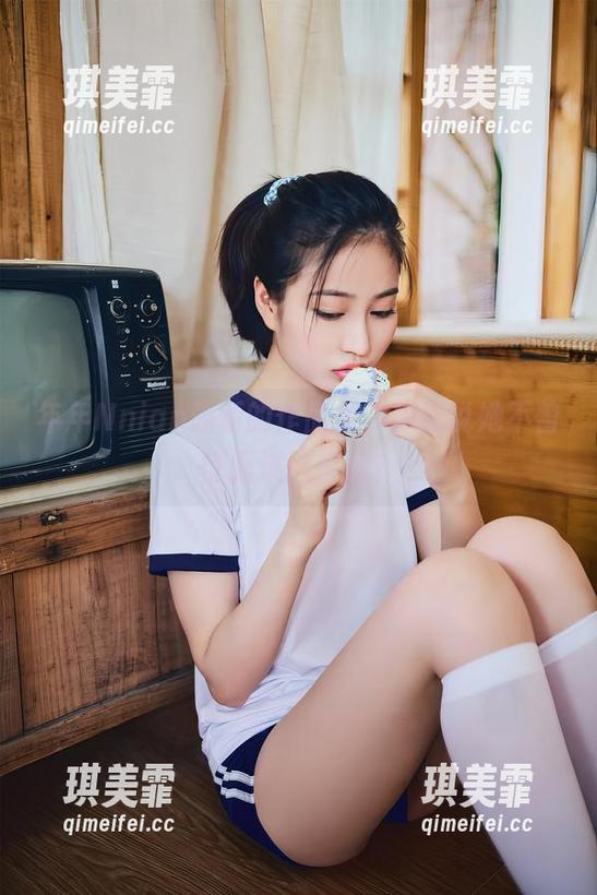 年年Nnian 年年Nnian最新的作品集,你敢说她不曾征服过这座城?