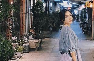 御子Yumiko的“少女”系列，额，是全套唷，开拍时她一定很认真…吧。
