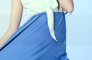 推女郎 – 分享易阳的原图，温柔得像一杯刚泡好的茶，回味无穷。