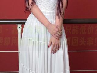 推女郎 – 我以为免费资源只能低价？郑瑞熙却用制服教我什么叫回头率！