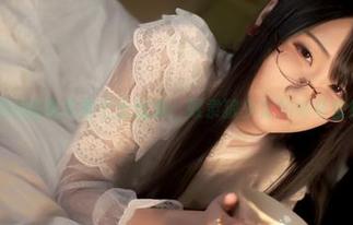 晓美妈的照片是个无底洞：奴隶狼少女的好奇快感！
