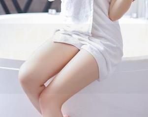 果团网 – 看通灵儿比基尼写真，原图里有种难以言喻的冲击感，怪不得让我多看几眼！