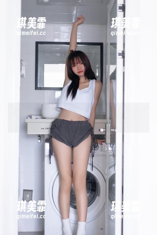 柒柒要乖哦 柒柒要乖哦的黑色图集:黑得让你觉得自己变成了幽灵!别犹豫,快来下载!
