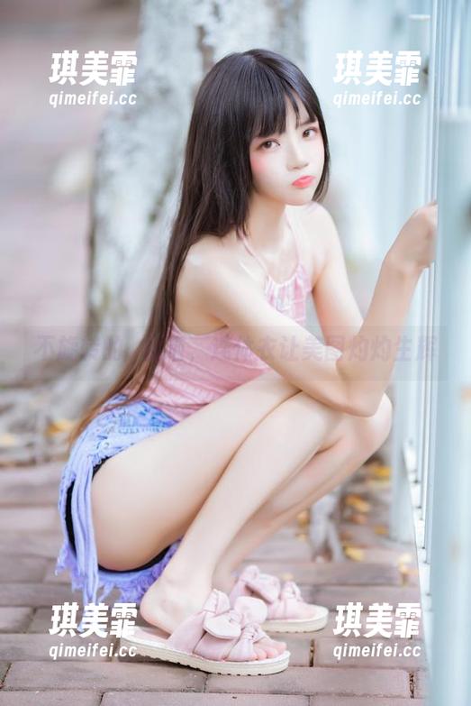 桜桃喵 不旋转的桜桃喵,连体衣让美图灼灼生辉