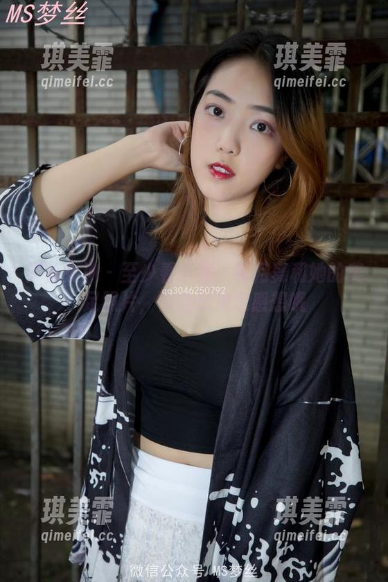 梦丝女神-花月舞 梦丝女神 - 至少看十遍:花月舞和她的美足照片,你自己决定感想哦