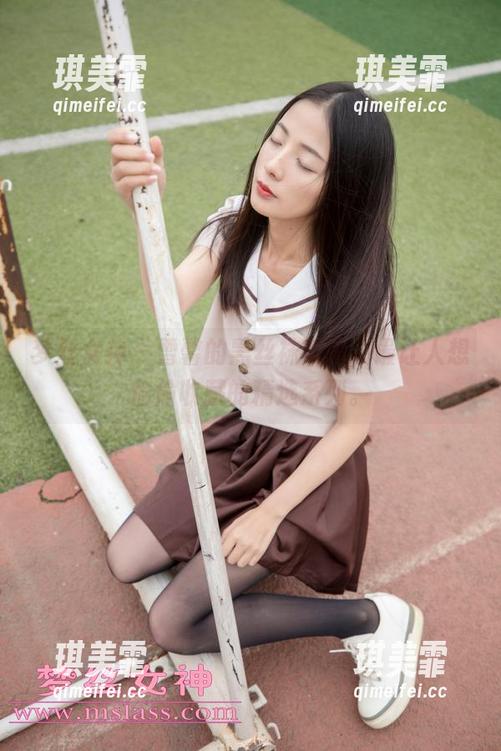 梦丝女神-雪馨 梦丝女神 - 雪馨的黑丝袜美图,最让人想偷偷收藏的精选系列。
