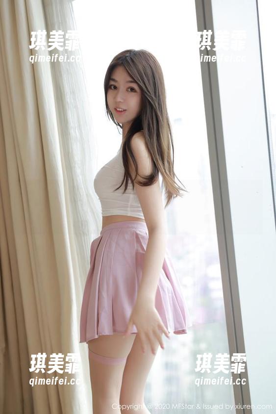 模范学院-艾莉Evelyn 模范学院 - 艾莉Evelyn的短裙、私房图片,不经意间的不和谐