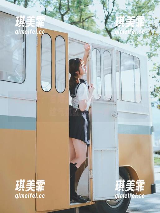 河豚抚子 河豚抚子:看她怎么在春天里约会,嗯…这气氛就是不一样