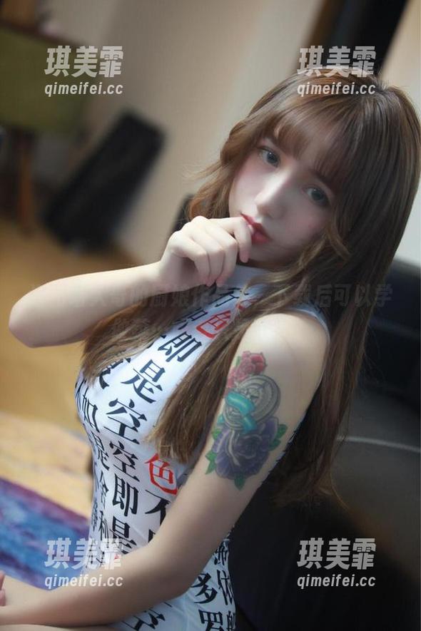洛丽塔大哥 洛丽塔大哥的厨娘作品集,下载后可以学做菜…或者只是欣赏?