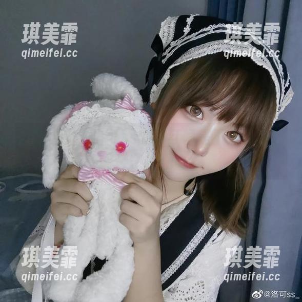 美图上线，洛可ss的小红帽是不是有点迷了？！