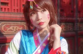 高清旗袍写真里的白易子教主，想知道她是不是也时不时自个儿看这个作品来催眠自己？
