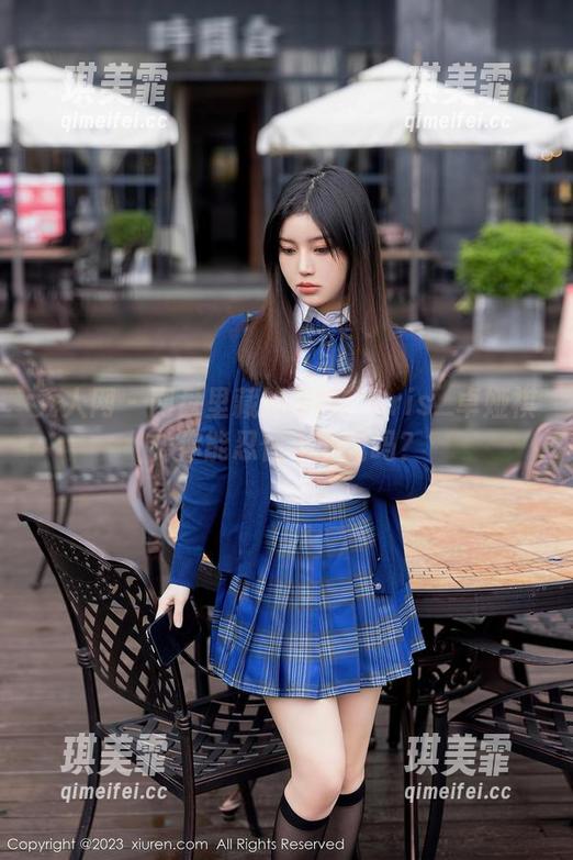 秀人网-Cris_卓娅祺 秀人网 - 网盘里藏的清纯:Cris_卓娅祺,你能忍住不下载吗?