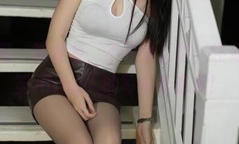 秀人网 – 职业装，不只是工作，还是“双笙Alina”的写真新态度！