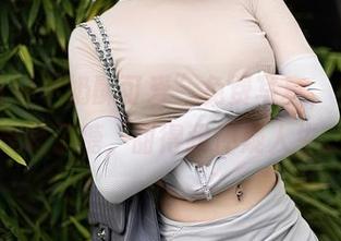 秀人网 – “奶酥可爱”免费写真，感觉像是吃了糖，甜得我怀疑人生。
