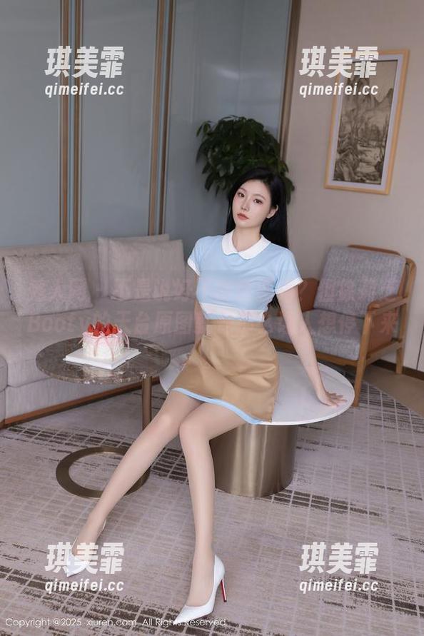 秀人网-徐莉芝Booty 秀人网 - 不是说好不聊情感吗?但徐莉芝Booty的天台原图就是那么让人想停下来。