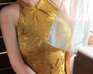 秀人网 – 爬上天台，从上往下看，杨紫嫣Cynthia的写真图册有点趣味横生！