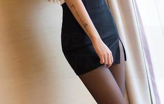秀人网 – 不一样的空姐制服，诗诗合集你不得不下载！
