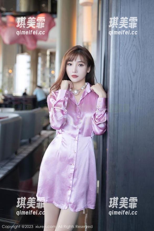 秀人网-雅茹老师 秀人网 - 翻翻雅茹老师的兔女郎图册,一套比一套让人想多想。