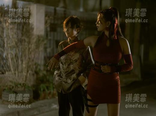 秋和柯基的艺术实验：免费图册变革公屏美学