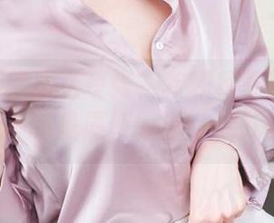 能不能不用那么夸张？秋和柯基的美脚cos作品真的是清新脱俗，迷死我了！