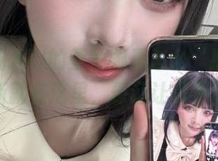 想看秋山AkI的亚丝娜是怎么‘撩’圈粉吗？更新就在这里，保证让你不忍释手！