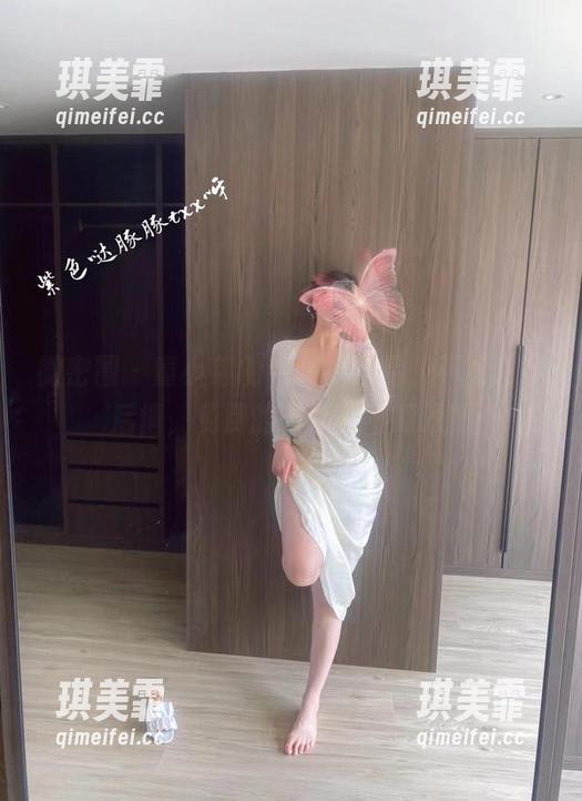 微密圈 - 童小芯的牛仔裤作品，不买肯定后悔，免费的眼福可不能浪费