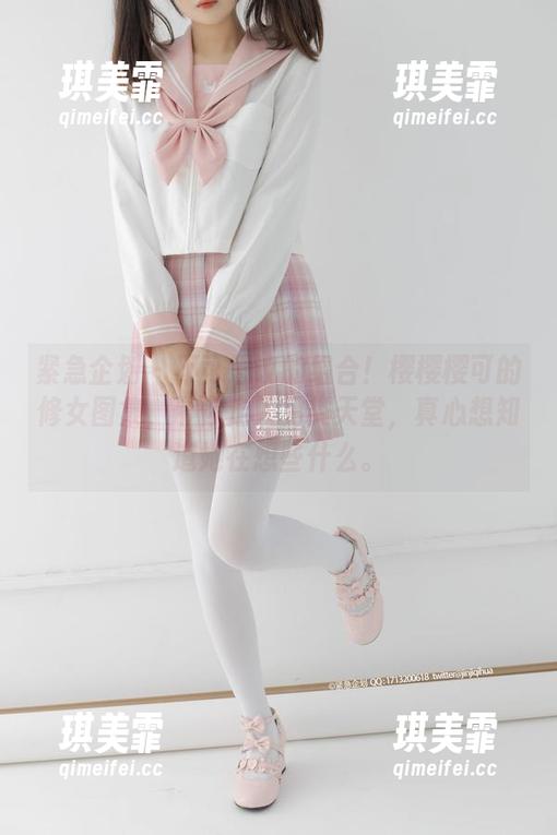 紧急企划-樱樱樱可 紧急企划 - 不可思议的组合!樱樱樱可的修女图集,带你走入另类天堂,真心想知道她在想些什么。