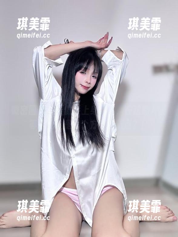 微密圈 - 当聂傲娇上身豹纹，在这照片里等待我的是哪个方位的萌点？！
