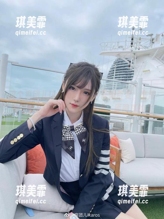 腐团儿Ikaros 这个腐团儿Ikaros绝了,蕾姆百变,高清每一帧都让我忍不住想点赞,原图真的太绝了!