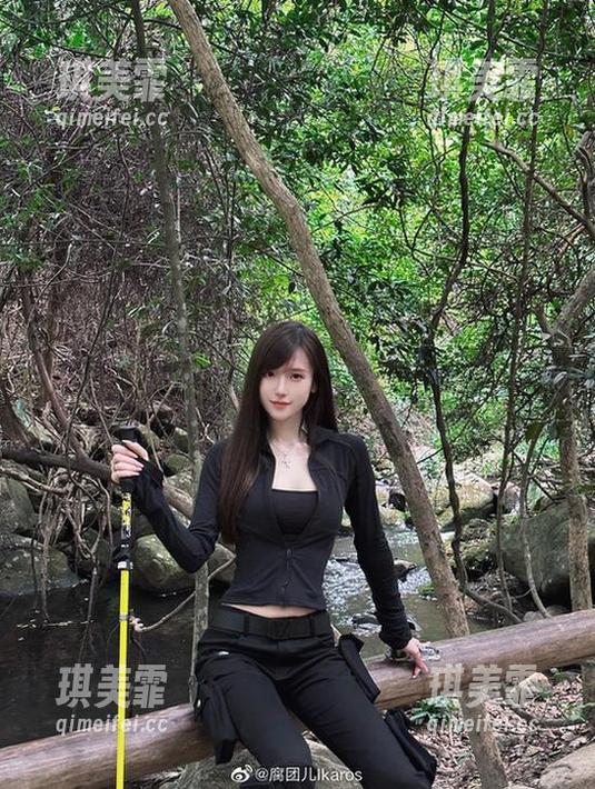 腐团儿Ikaros 这个水手服合集,真的是把腐团儿Ikaros的气质发挥到了极致,你信不信?