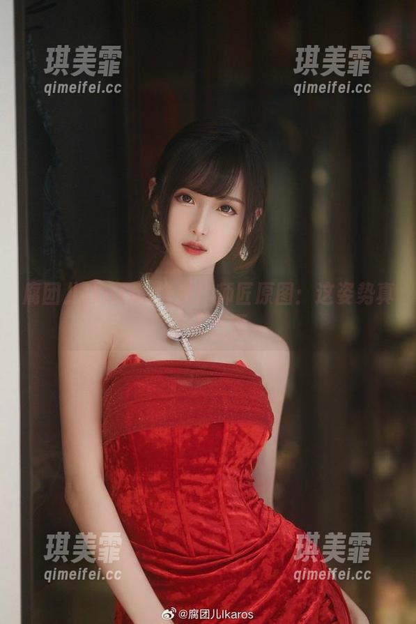 腐团儿Ikaros 腐团儿Ikaros快来!师匠原图:这姿势真让人想歪