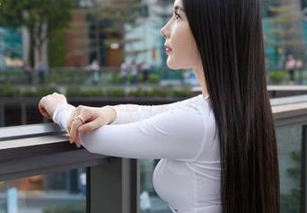 蜜桃社 – 这波结衣的美图合集，只有可爱还能拯救我？