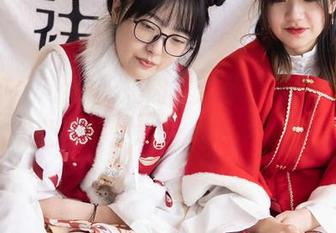 袜啵啵 – 小沫的短肉丝合集，上演一场网盘里的意外之旅，快来深挖！