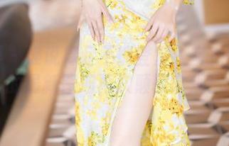 语画界 – 谁说裸足不能登堂入室？梦心月的最新图册再次颠覆常规！