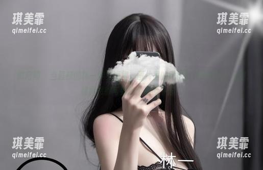 超辣的林一 微密圈 - 当超辣的林一穿上短裙,图片里的风格就开始闪耀,有时候真想参与到这个画面中去!