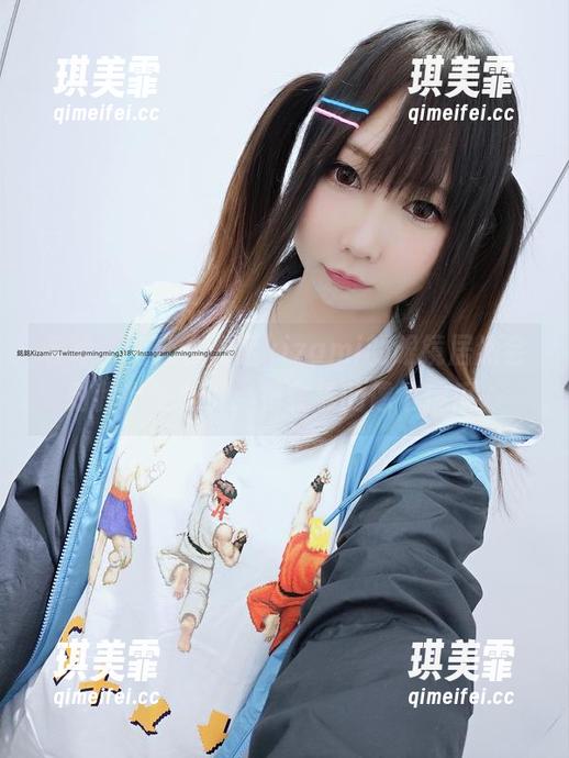 铭铭kizami 等等,为什么铭铭kizami的眼镜居然会对我产生吸引,把我看的像个傻瓜。