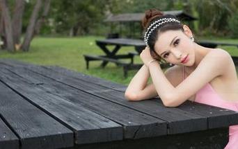 青豆客 – 朱赢Molly带你走入无圣光，写真的女神时刻来了！