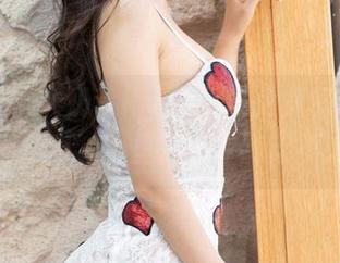 魅妍社 – 大奶昔Kyra化身兔女郎，在线原图刚放出，心里默念：我该不该看？